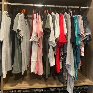 👚 15-Piece Short Sleeve Shirt Bundle – Size Medium – Nordstrom, Gap & More 👚